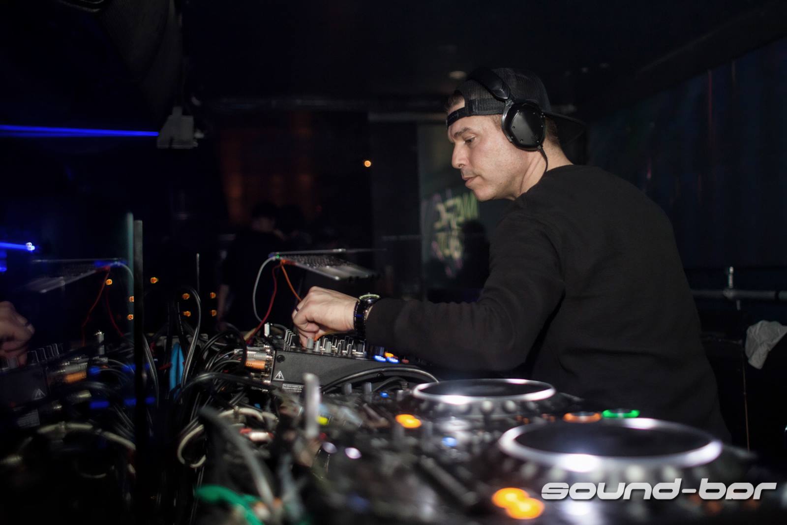 Marc Stout | Dj-Spin