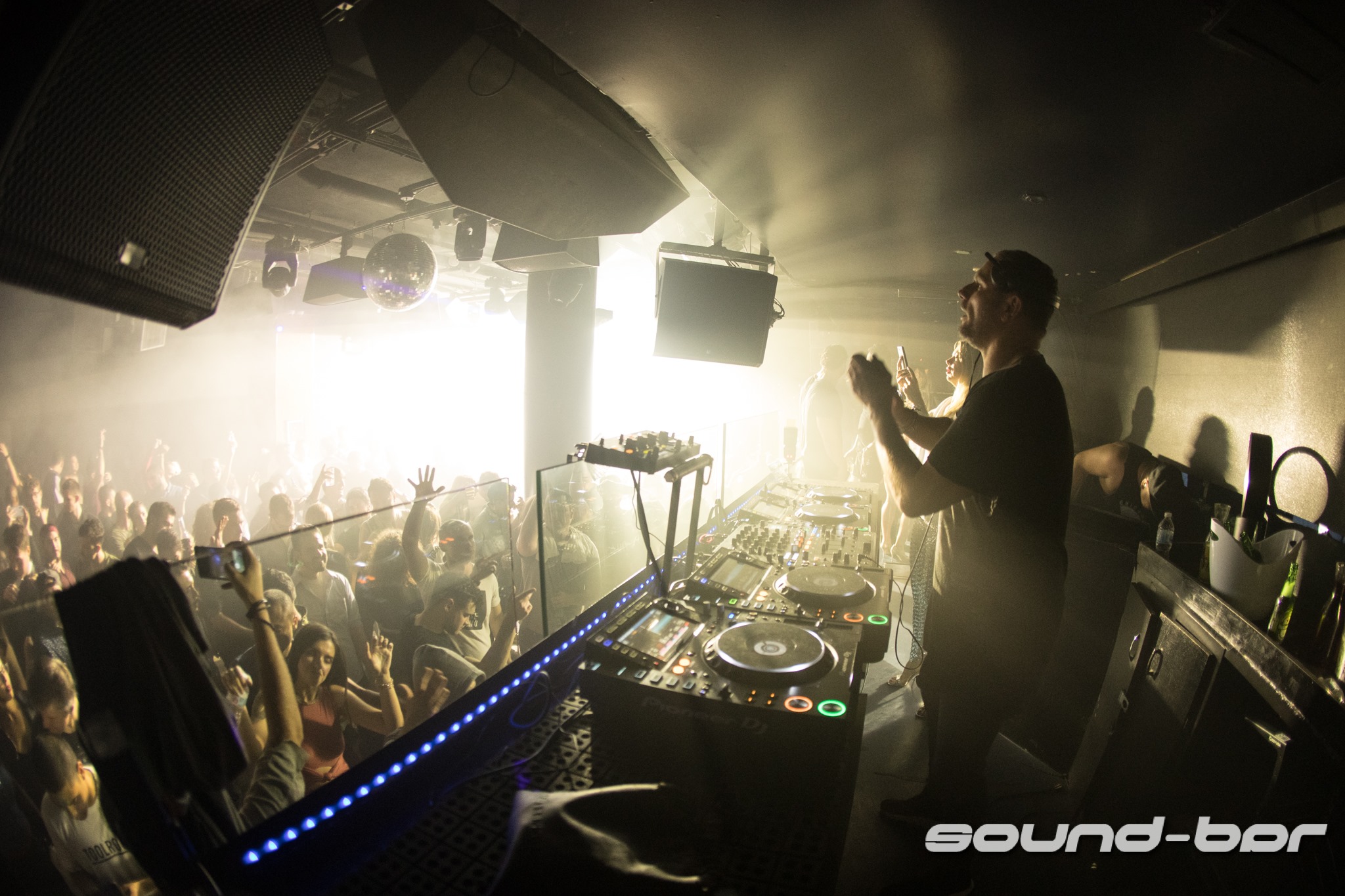 TOOLROOM RECORDS