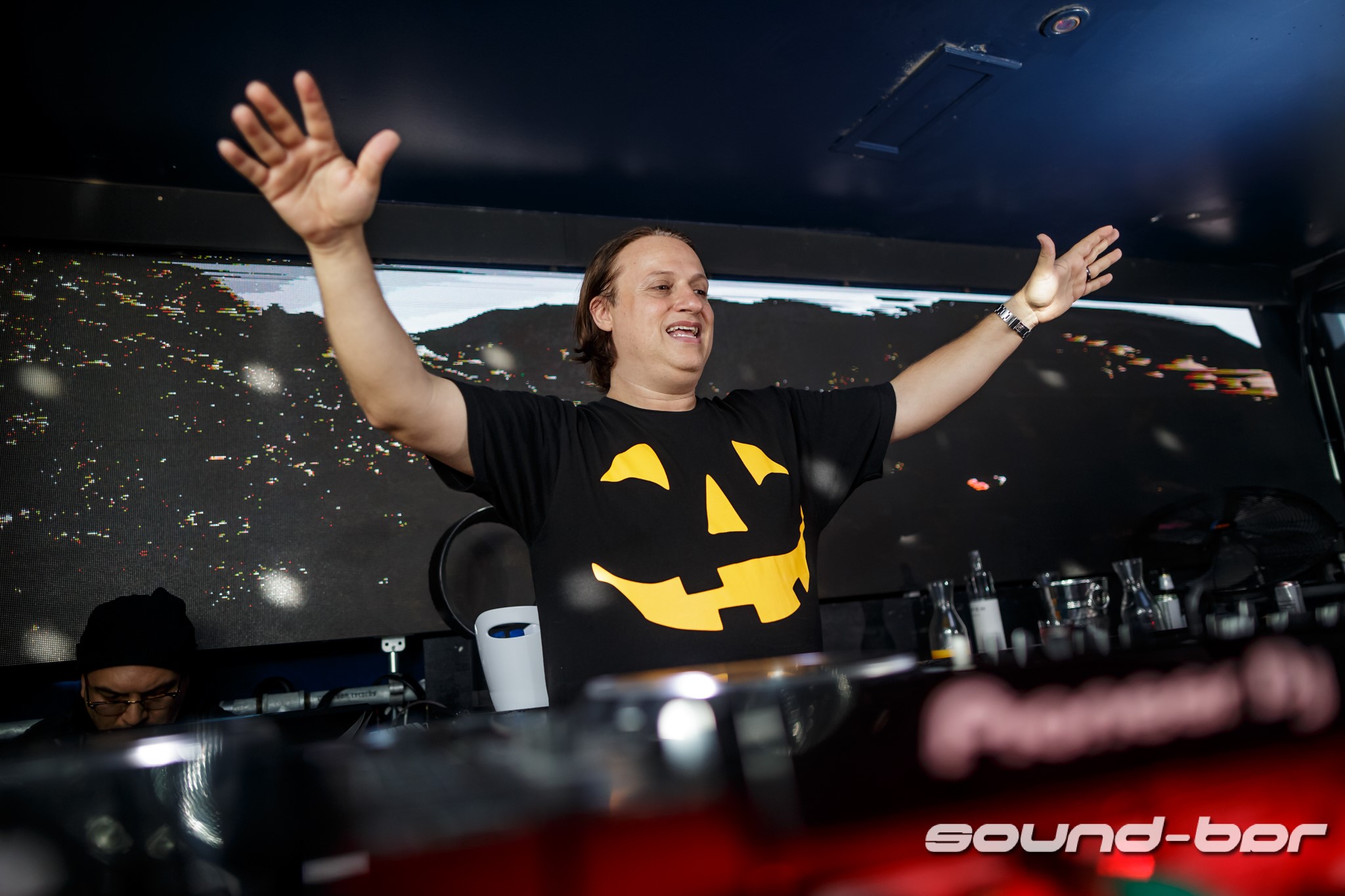 EDX