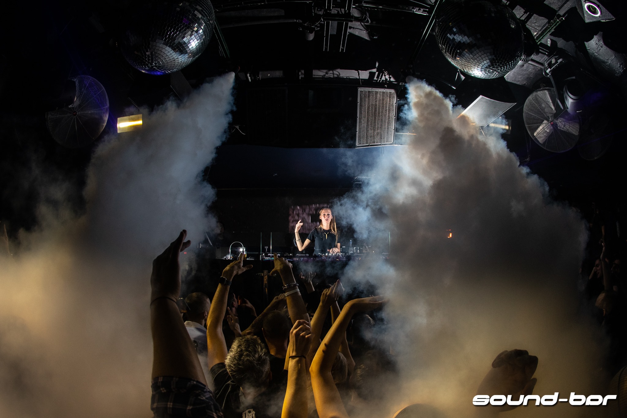 Nora en Pure