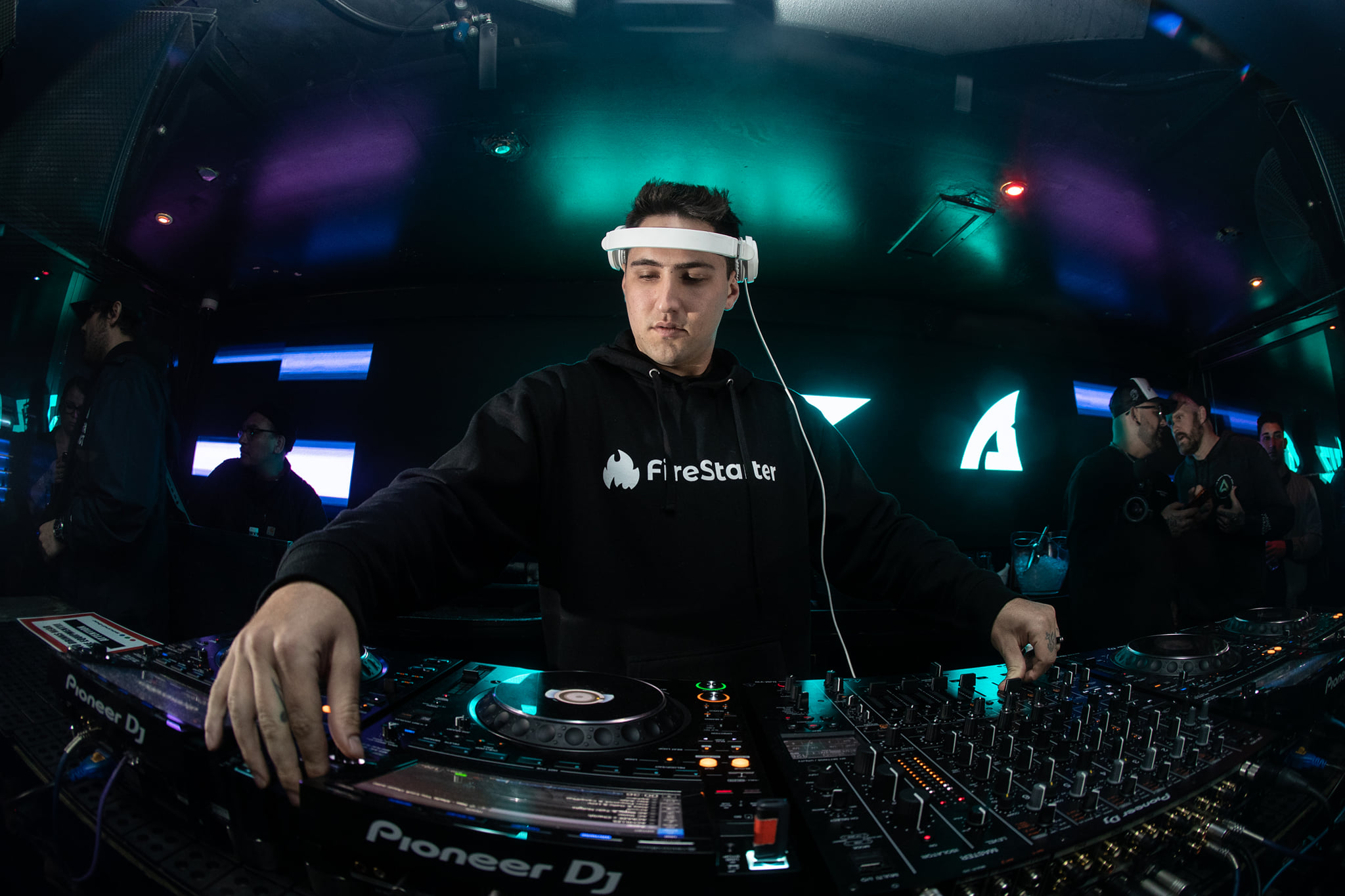 JAUZ