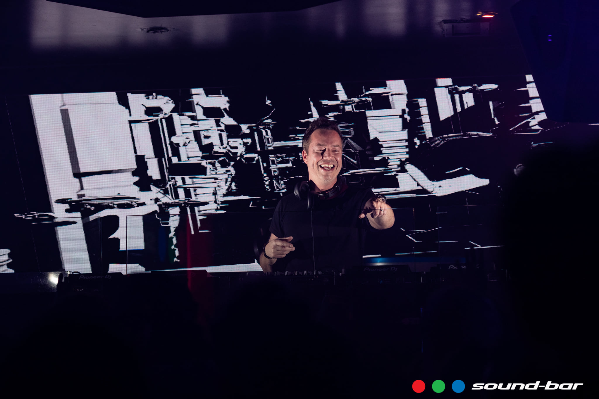 SANDER VAN DOORN