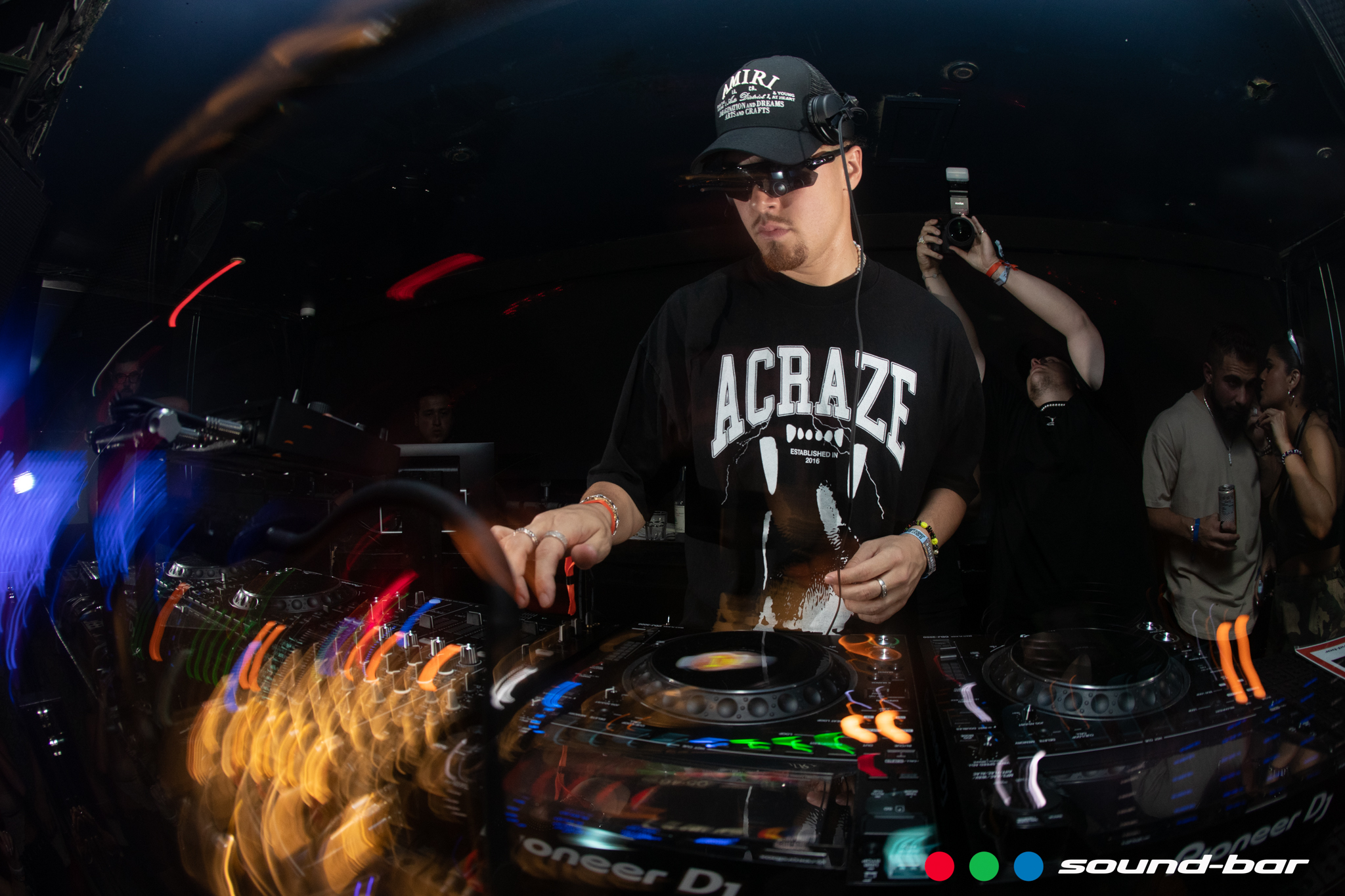 ACRAZE